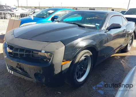 2013 Chevrolet Camaro 2Ls from USA, damaged, VIN 2G1FA1E33D9156814